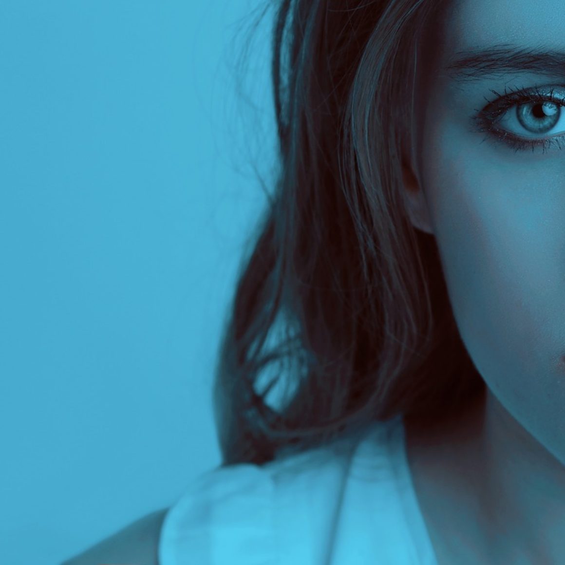 sad-girl-1382940_1920